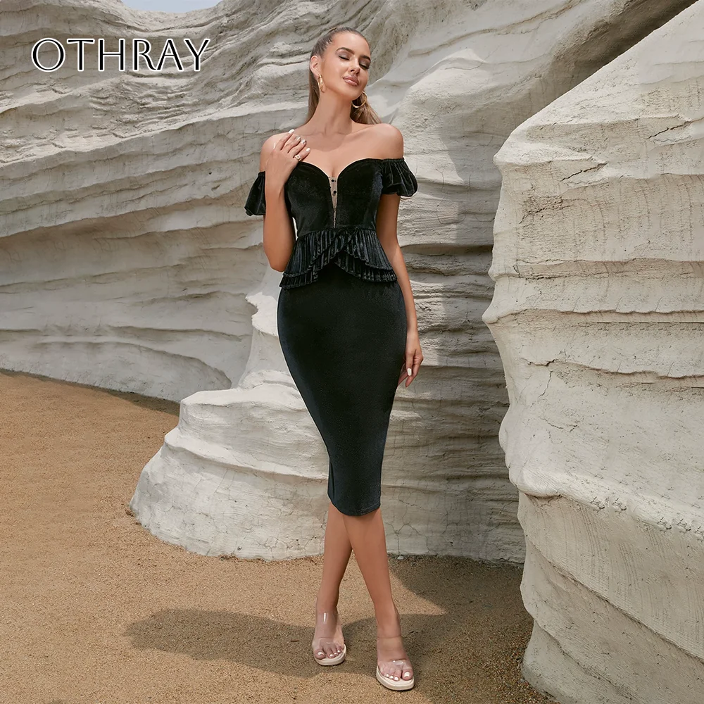 

Sheath Velvet Off Shoulder Short Cocktail Dresses Knee Length Pleated Customized شارون سعيد فساتين سهره