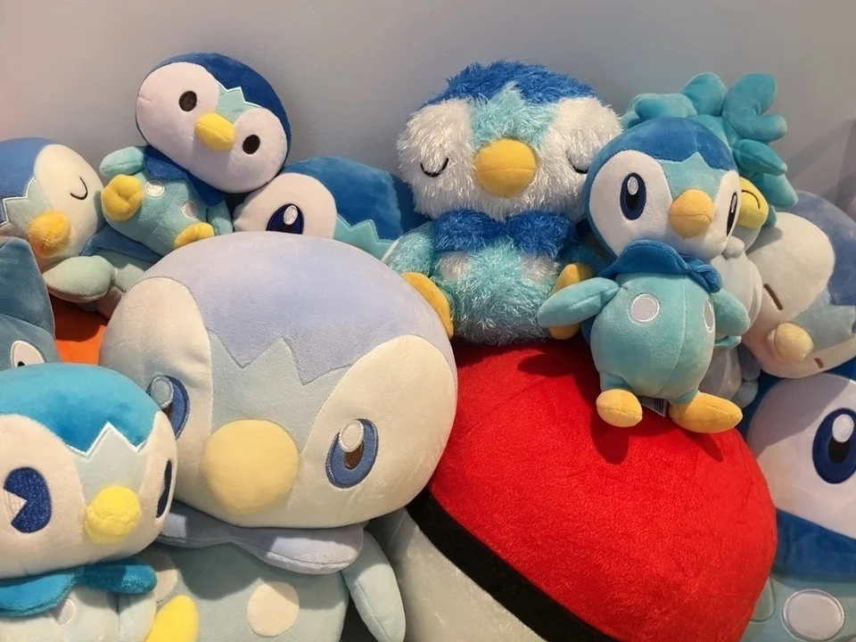 لعبة ملصق ناعم من مصنع النظارات القطيفة من بانداي بانبريستو بوكيمون - حيوان محشو بموضوع بوكاهونتاس لهواة الجمع والمعجبين