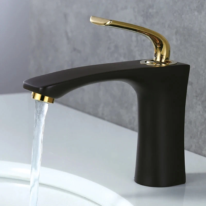 

Brass Wash Basin Faucet Solid Cold And Hot Water Bathroom Faucet Single Handle Water Sink Tap Bathroom Accessories