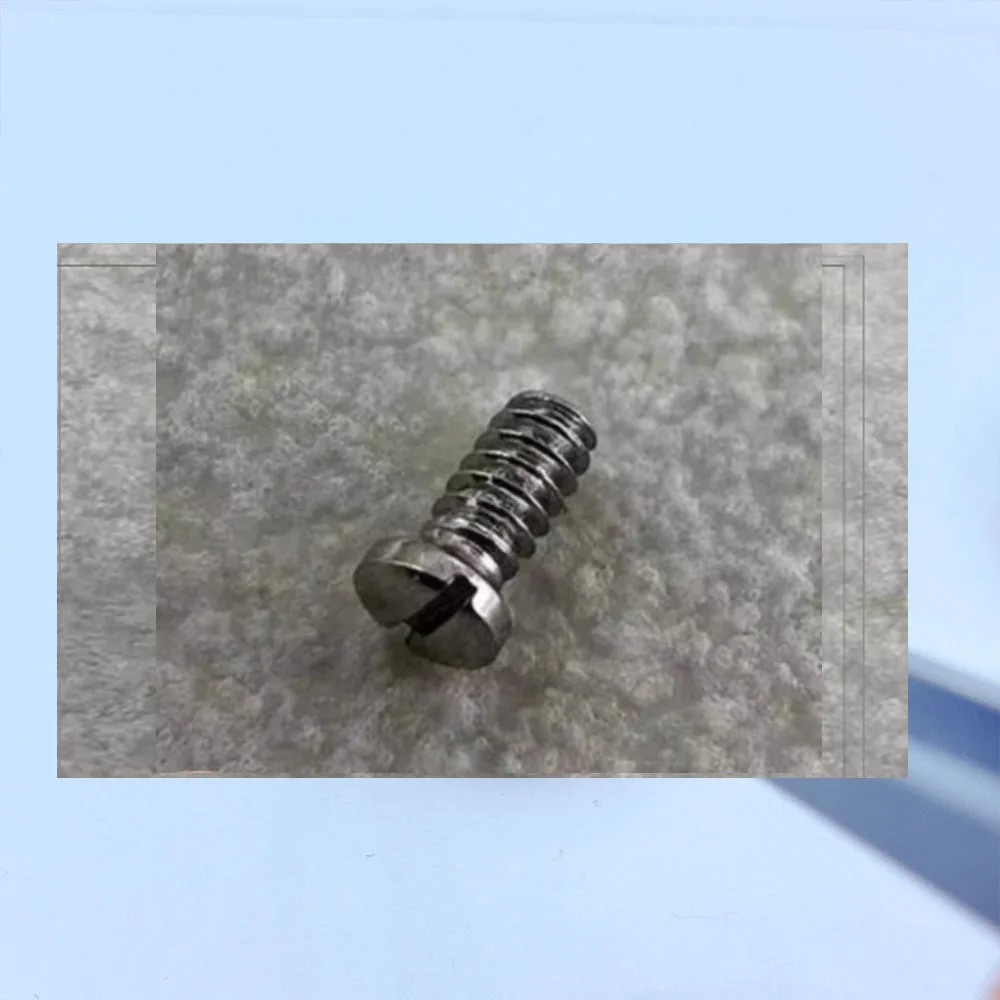 Adecuado para el tornillo de reloj J0aeger LeCoultre Master. La longitud total del tornillo delantero es de 3,5 mm x 0,9 dientes de tornillo y el scr trasero.