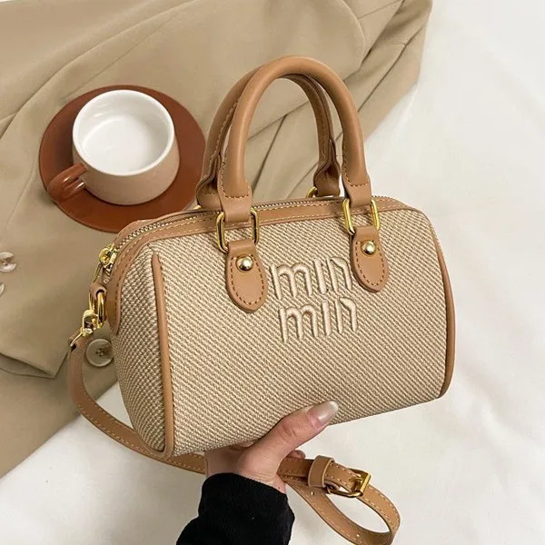 

2025 Summer Bucket Bag for Women Trendy Shoulder Crossbody Bag Lightweight Drawstring Purse Casual Beach Bag Fashionable