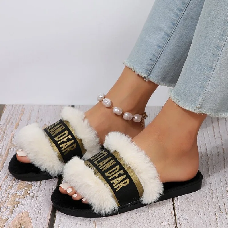 

Women Plush Slippers New Fashion Metal Flat Cotton Slippers Non Slip Warm Shoes Comfortable Home Slides Women Zapatos De Mujer