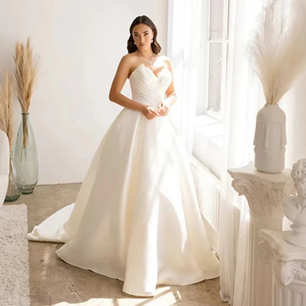 

Customized Strapless Satin Elegant Wedding Dress with Sweetheart Neckline Lace up Back Floor Length A-Line Court Train for Bride