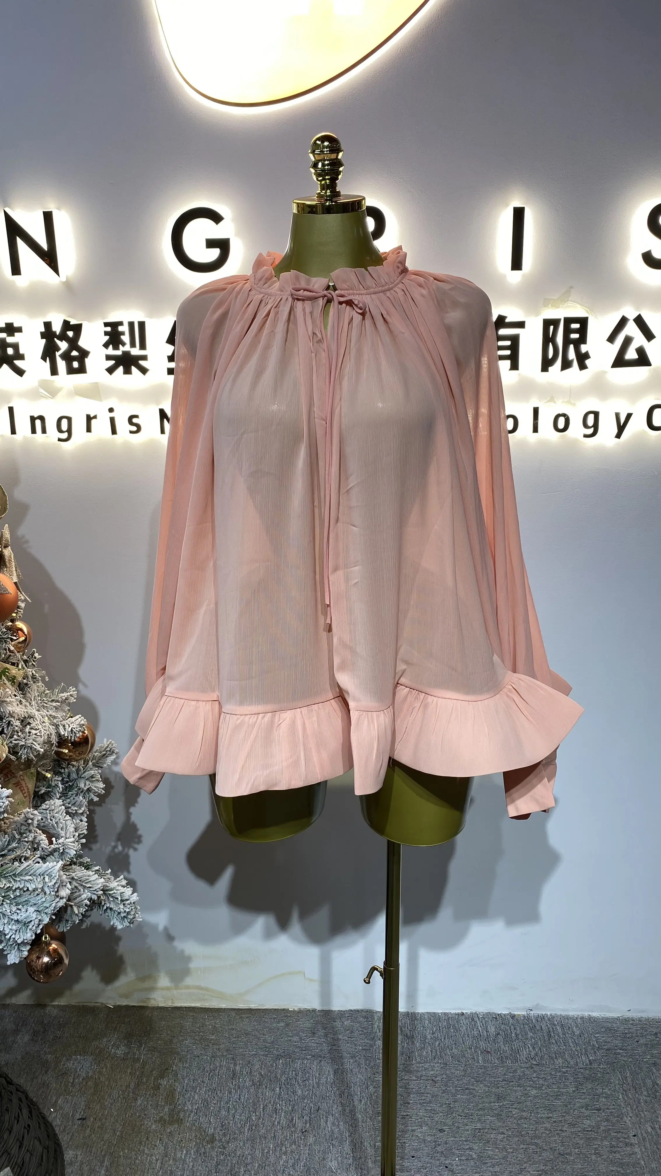 

Женский топ с длинными рукавами 2025 и кружевом с рюшами, модная повседневная элитная простая свободная рубашка-GZXX442