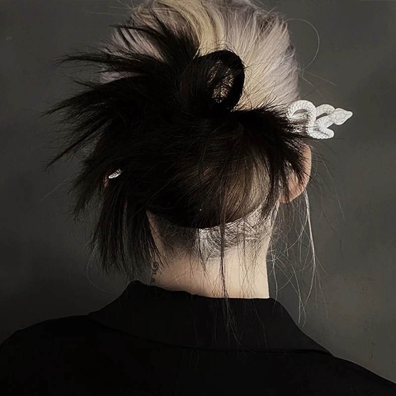 Jewelry Hairpin Gothic Black White Snake Hair Stick China Ancient Style Hair Clip Women Fashion Headwear Party Hair Accessories