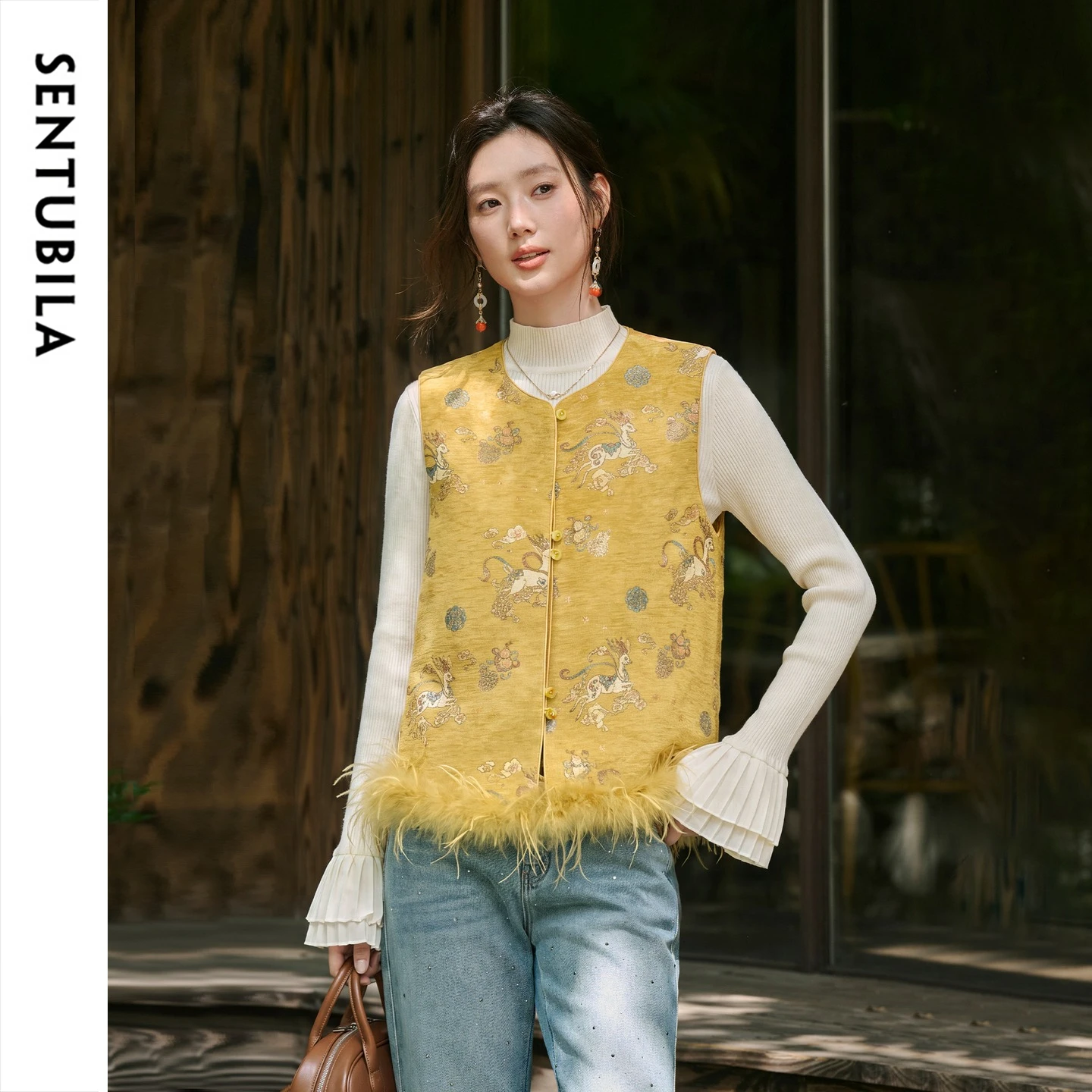 SENTUBILA Women's Warm Vest Chenille 2026 Winter Chinese Style Jacquard Waistcoat Double Button Cozy Layering Jacket 164JE8615