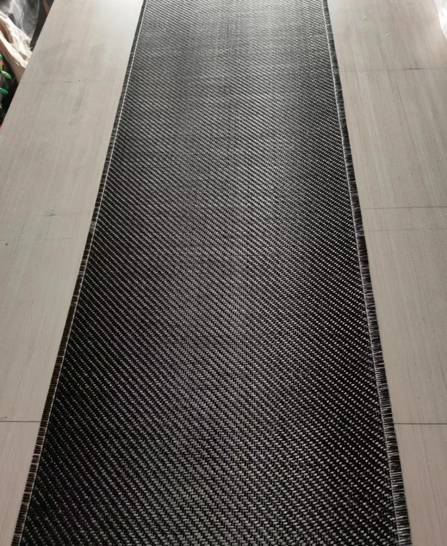 [Grade A] Real Carbon Fiber Cloth 3K 200gsm 2*2 Plain Twill Carbon Fabric 12' / 30cm Wide Continuous Roll Up Packaging.