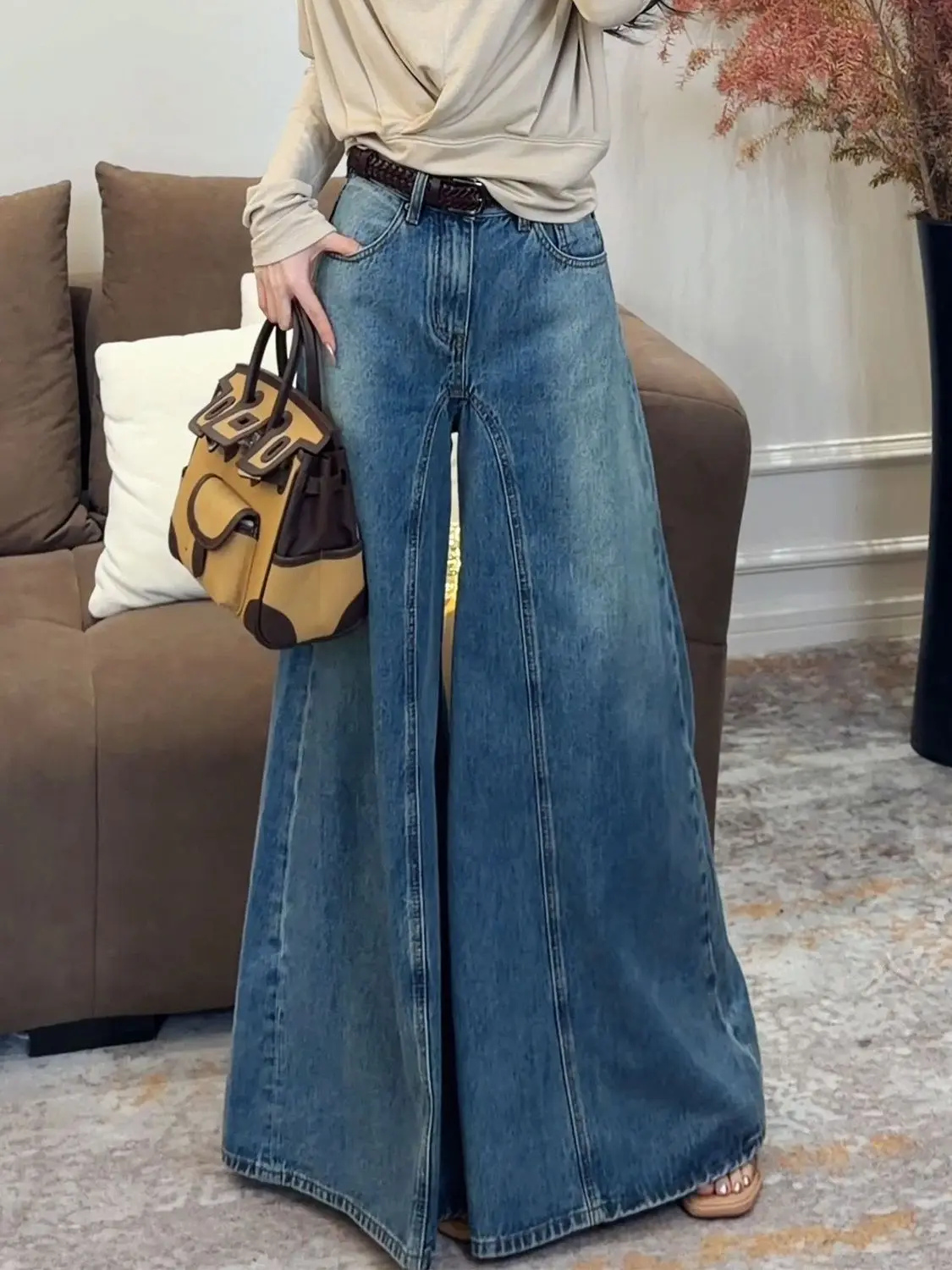 Retro Wide-leg Jeans Women's 2026 Spring and Summer New Design Drape Straight Floor Pants