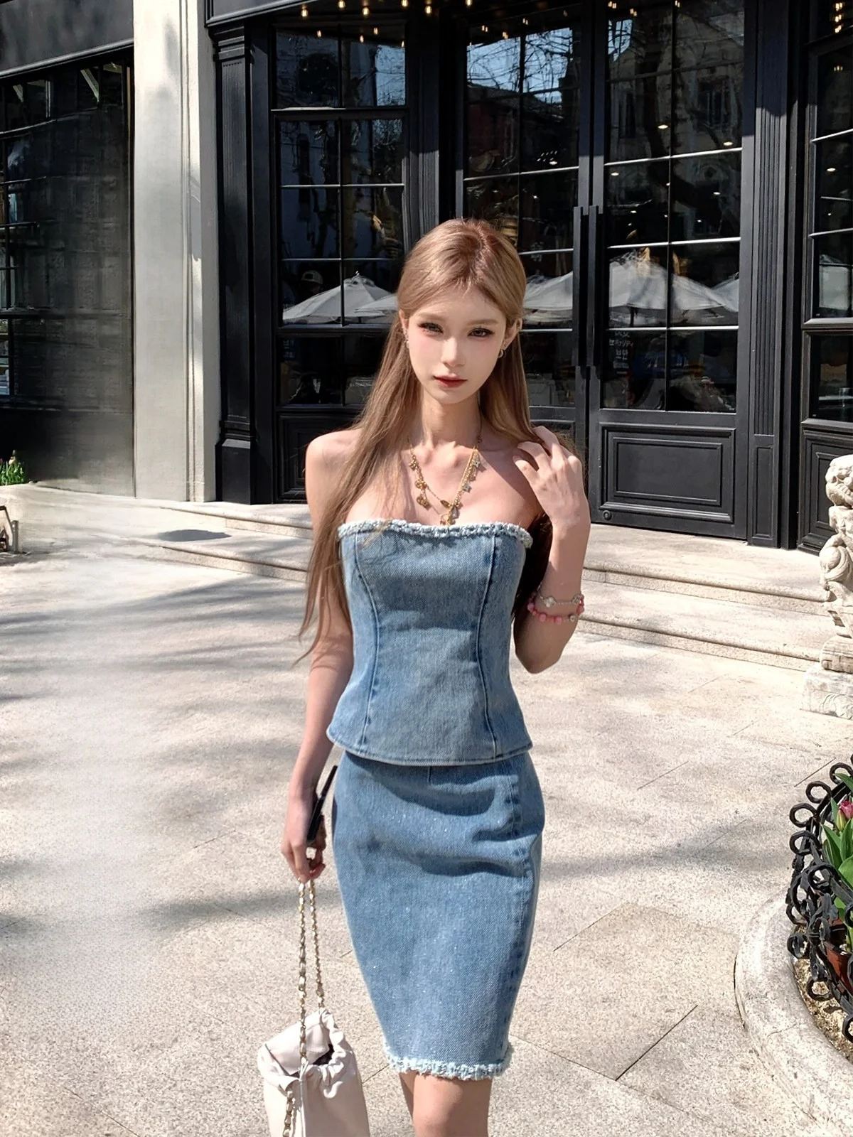 

Комплект из джинсовой топ-бюстье и юбки миди Sweet Simp Pastry Blue Mood Wind Design Heavy Work, хлопковый, весенний, для женщин