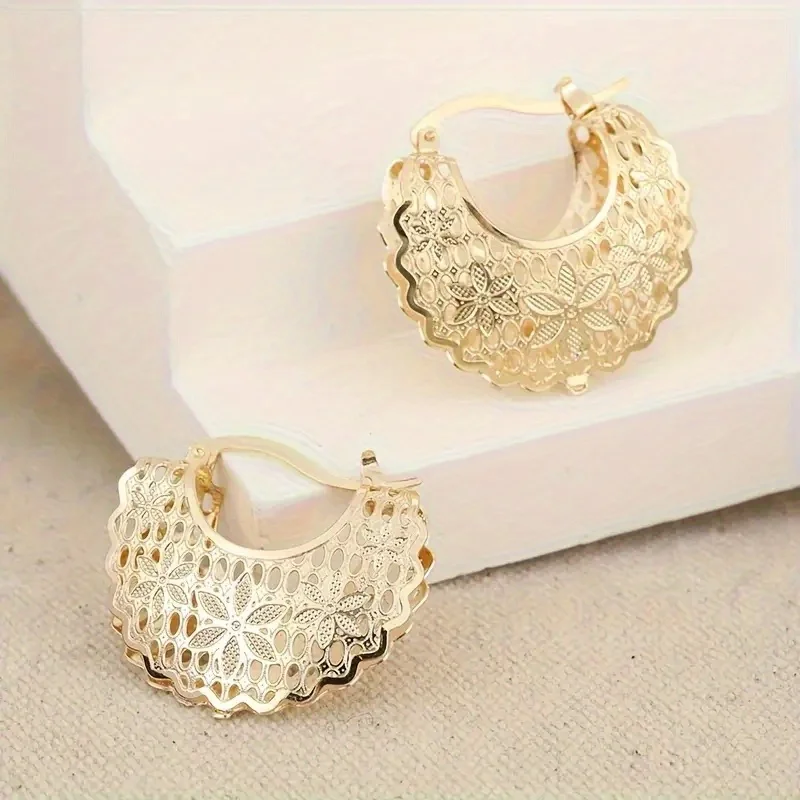 New Trendy Statement Hoop Earrings for Women Gold Color Heart Earring Luxury Jewelry for Wedding Anniversary Gift