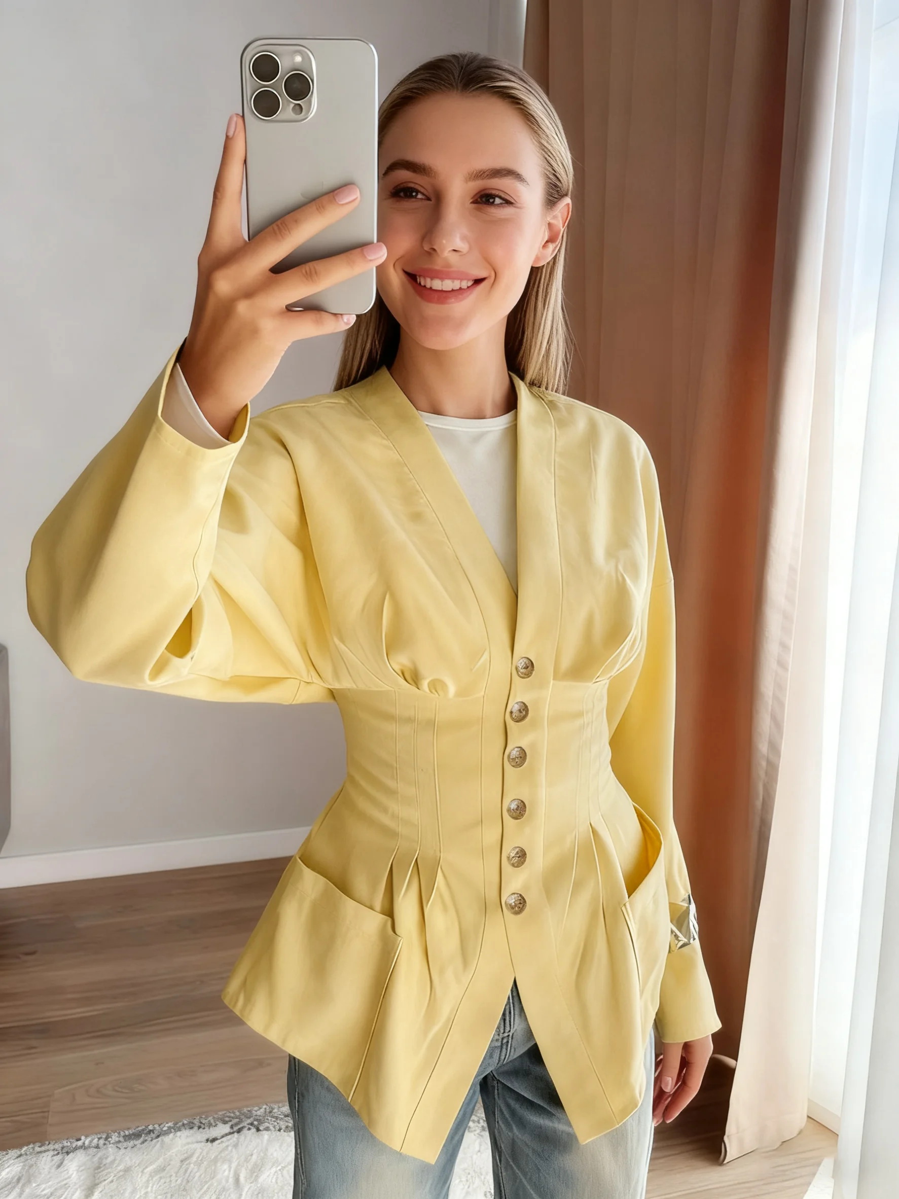 بلوزة خريف 2026 جديدة أنيقة مدببة الخصر على شكل حرف v للنساء للتنقل بأكمام طويلة متينة ملابس مرقعة قمصان نسائية