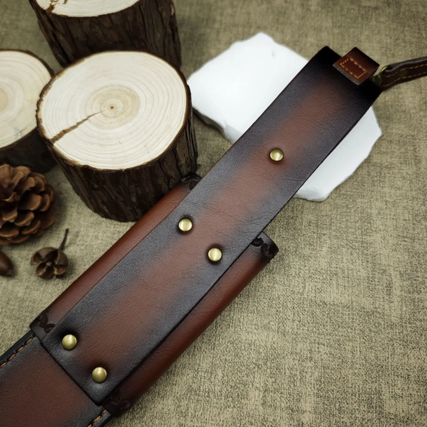 Outdoor Knife PU Leather Sheath, PU Leather Knife Case, Carved Portable Protective Cover, Universal Knife Holster
