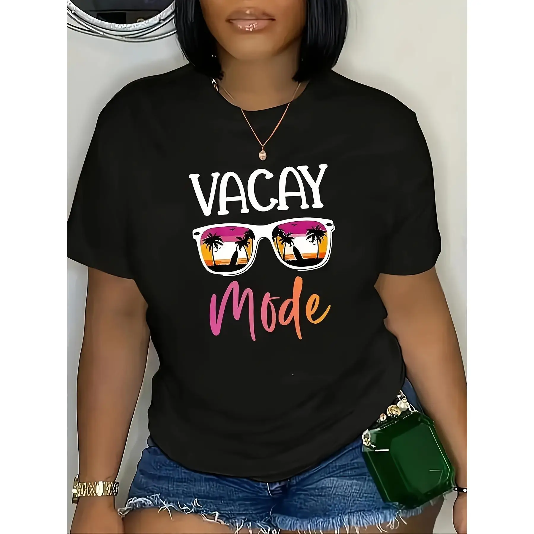 

Women's Soft Cotton Breathable Short-Sleeve T-Shirt - With Fashion Glasses & Tropical Palm Tree Design, Black Geometric Pattern