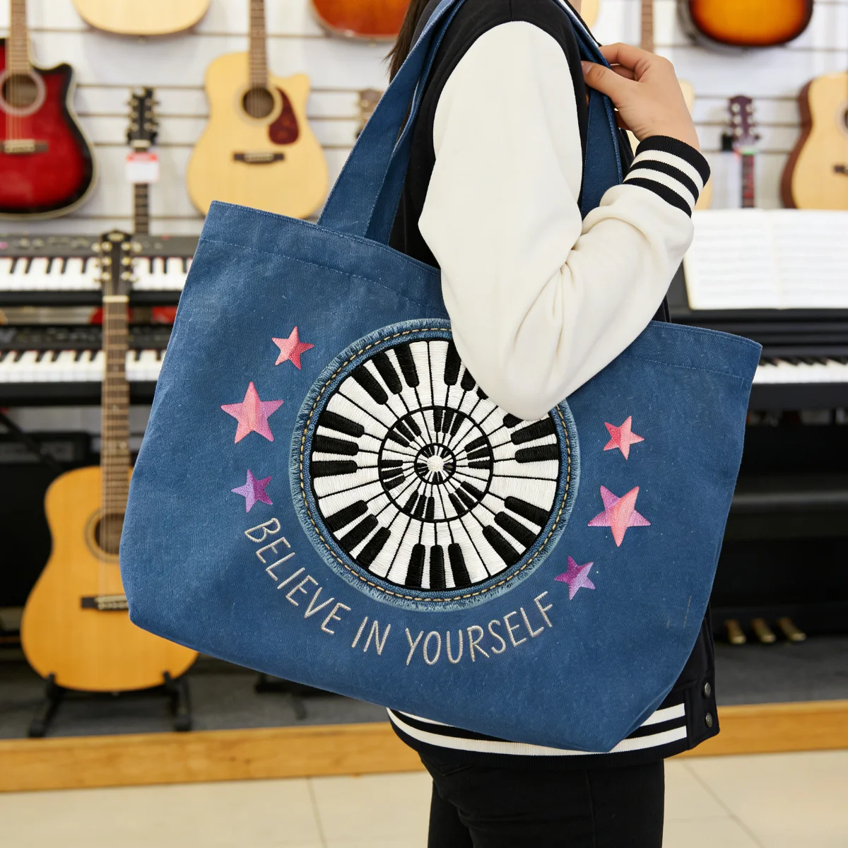 

1PC Music Compass Large Capacity Denim Shoulder Bag Handheld Trendy Personality 2D Plane Pattern Single Item Matching Bag