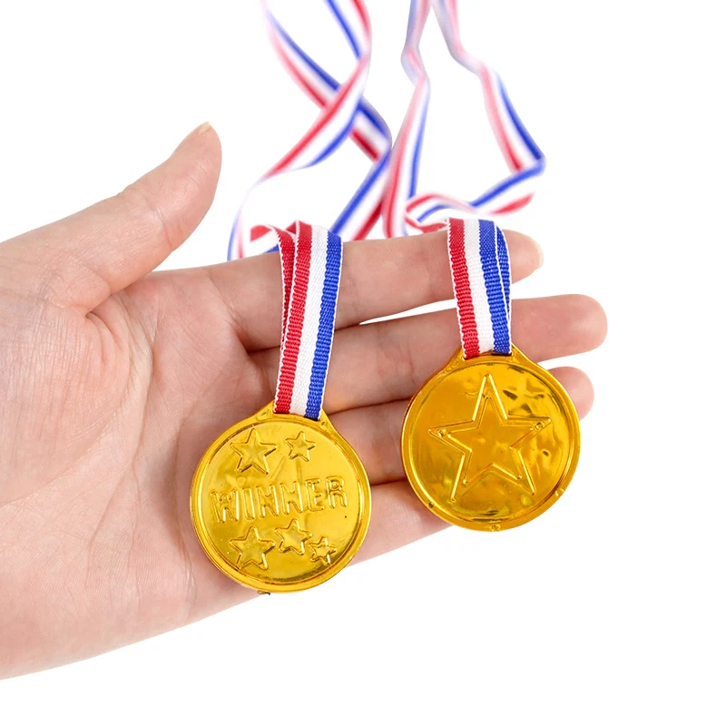 10Pcs Plastic Gold Winner Award Medals Kids Birthday Party Favors Sports Game Prize Toys Soccer Football Party Pinata Filler