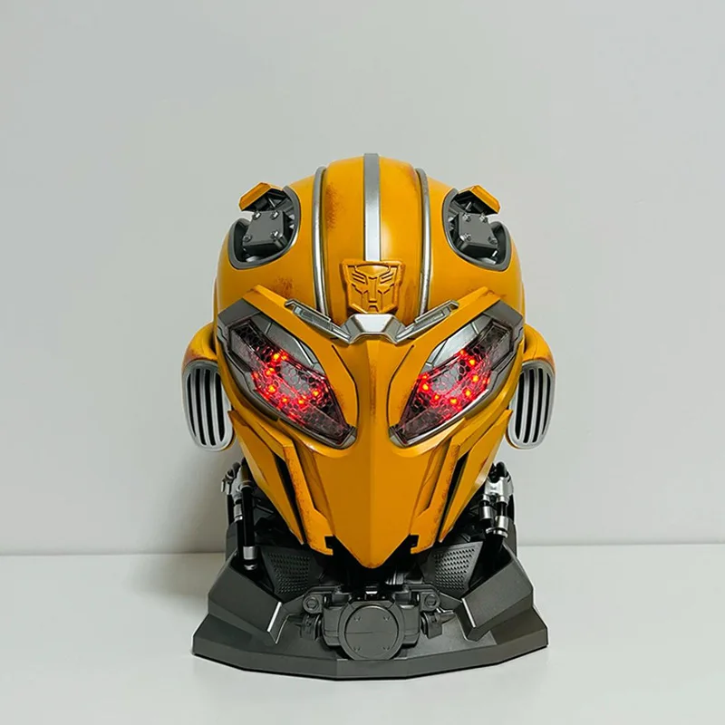 Transformer Bumblebee Indossabile 1:1 Casco Controllo vocale Anime Fiugre Vera faccia che cambia con altoparlanti Modello Bambole Decor Regali