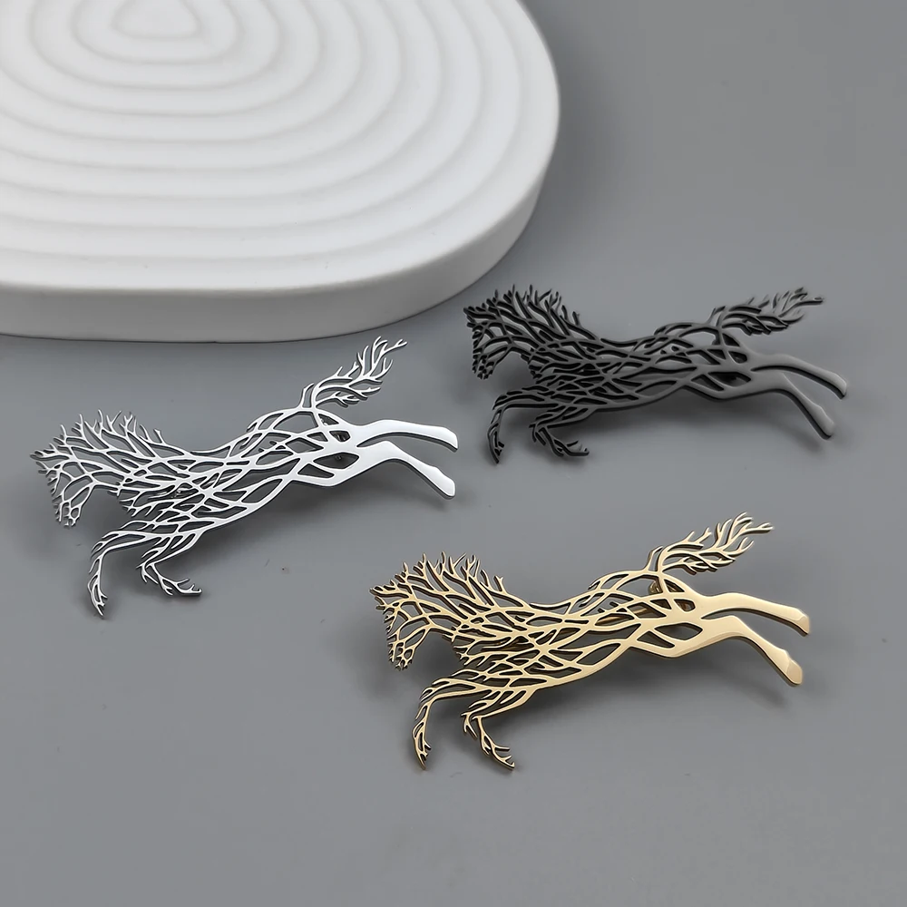 

An interesting running horse man brooch, a stainless steel branch animal badge chest pin, a father's gift