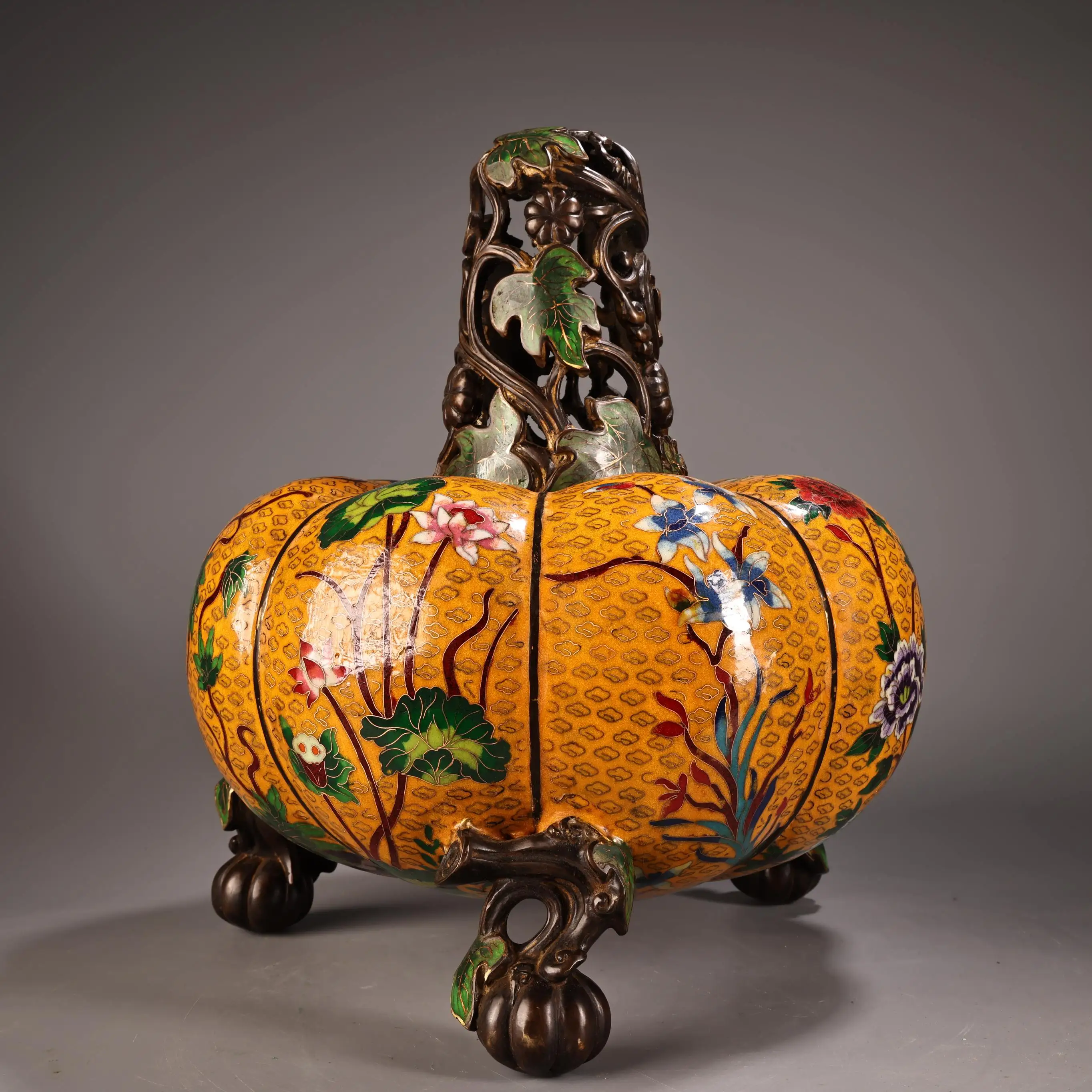 Tibet Folk Old Bronze Cloisonn Enamel Lotus Pattern Pumpkin Shaped Guateng Three Legged Incense Burner Amass wealth Ornaments
