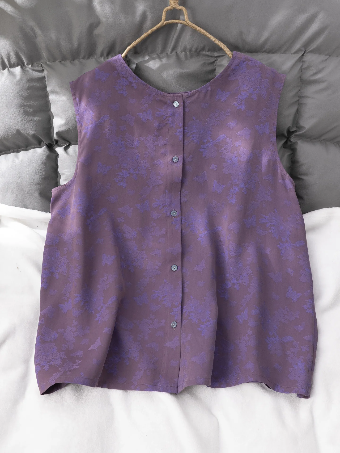 

Новый женский топ Ele Purple Silk Vest с круглым вырезом, из шелковой ткани с узором «Красное облако» и цветочным решетчатым узором, мягкий шелковый топ из смесовой ткани для весны и лета