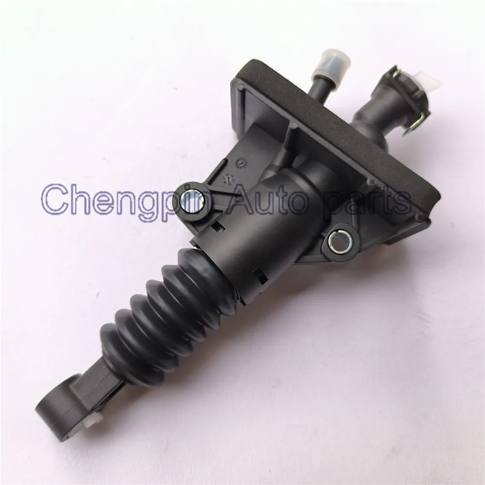 OEM do cilindro mestre da embreagem de peças automotivas 24110003 24585304 25204558   Para Chevrolet ONIX TRACKER