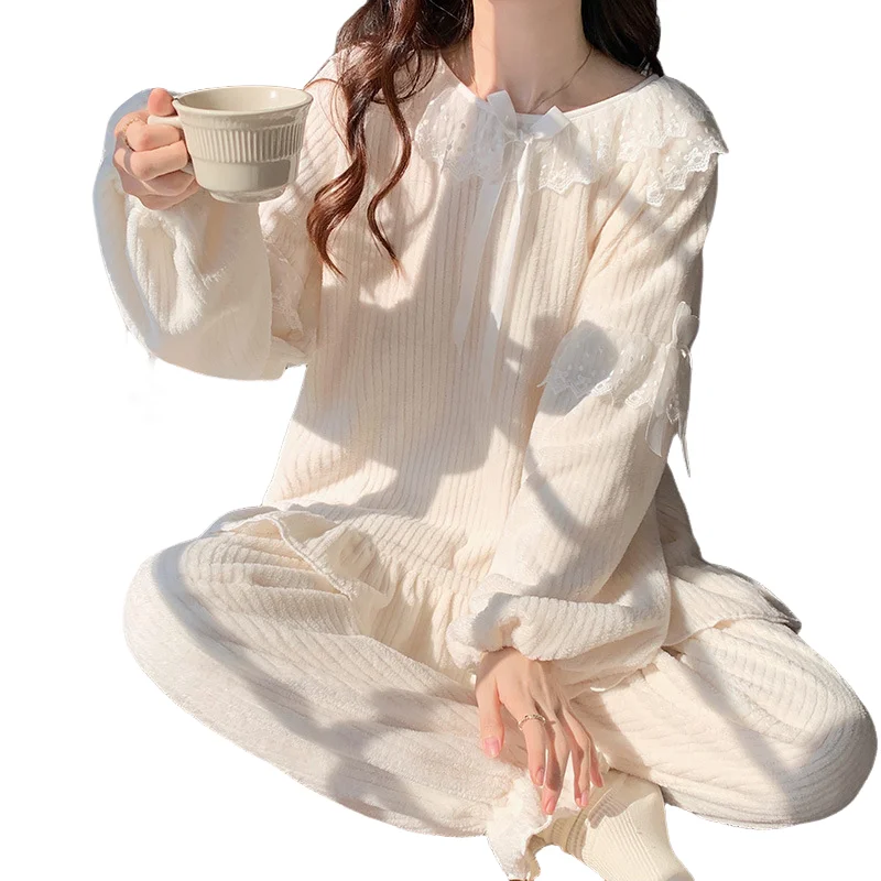 Zimowy Nowy Produkt Okrągły Dekolt Koronka Pluszowy Słodki i Uroczy Dziewczęcy Styl Leniwy Ciepły Strój Domowy Dwuczęściowy Zestaw dla Kobiet nowy styl