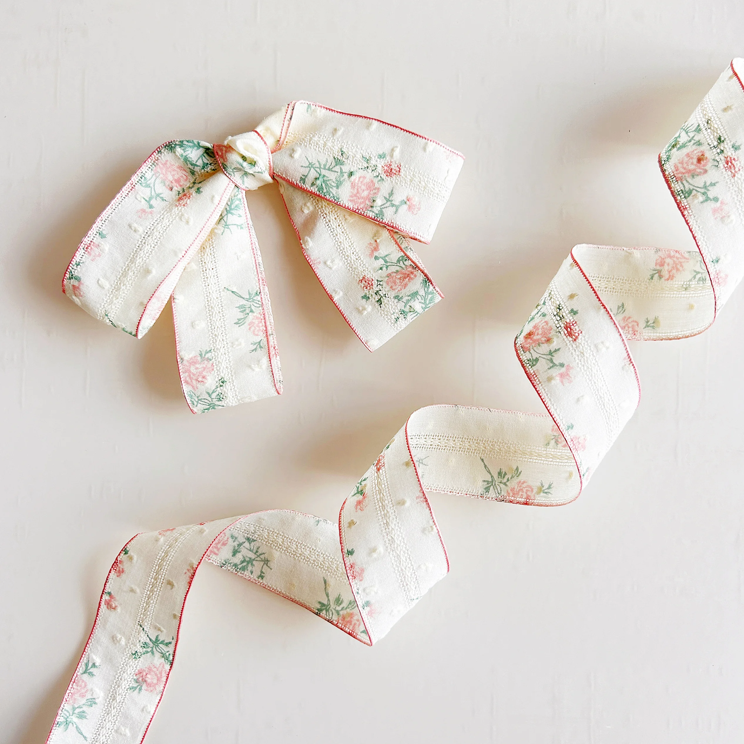 

Handmade DIY Embroidery Materials Hollow out Bow Knot Hair Accory 4cm Wide Ribbon Clothing Hat Decoration Fre Floral Design