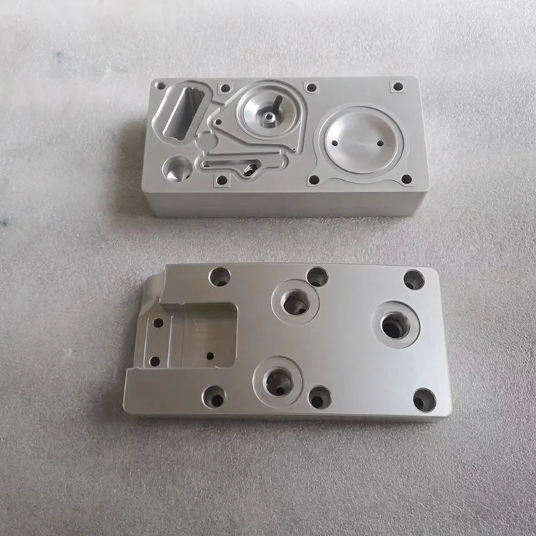 Dongfeng Truck Diesel Engine Parts Aluminum Plate Urea Doser Pump