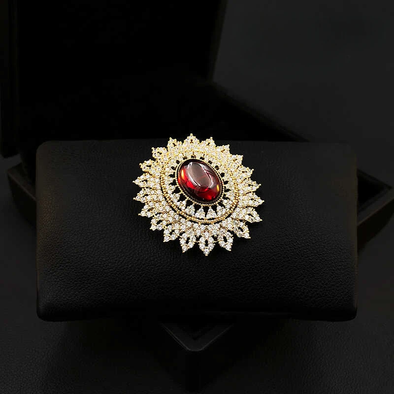 Luxury Shirt Oval Decorative Brooch Women's Fashion All-Match Suit Coat Pin Collar Buckle Clothes Accessories Jewelry Gifts 5589