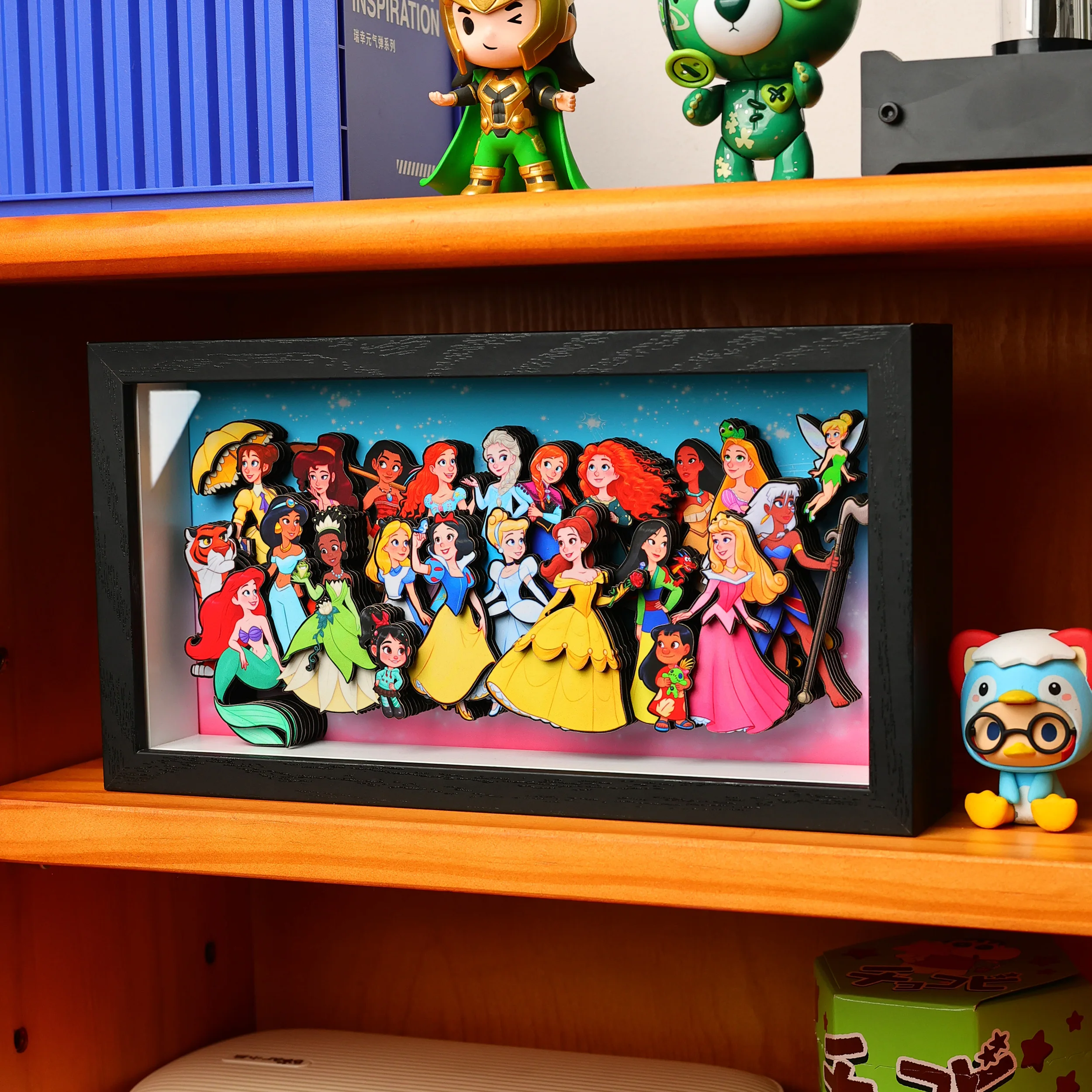 

Disney 3D Family PortraitSnow White Collection Handmade Stereoscopic Paintings Figures, Models Birthday Gifts, Desktop Ornaments