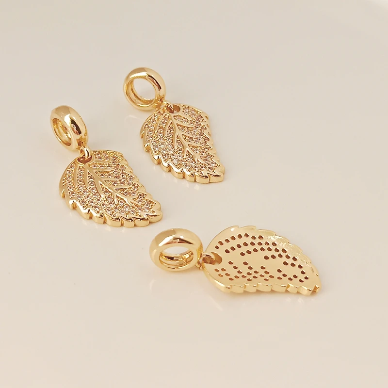 1 Piece Exquisite and Fashionable New14K Copper-clad Gold Inlaid Zircon Leaf Pendant  Handmade DIY Bracelet Necklace Accessories