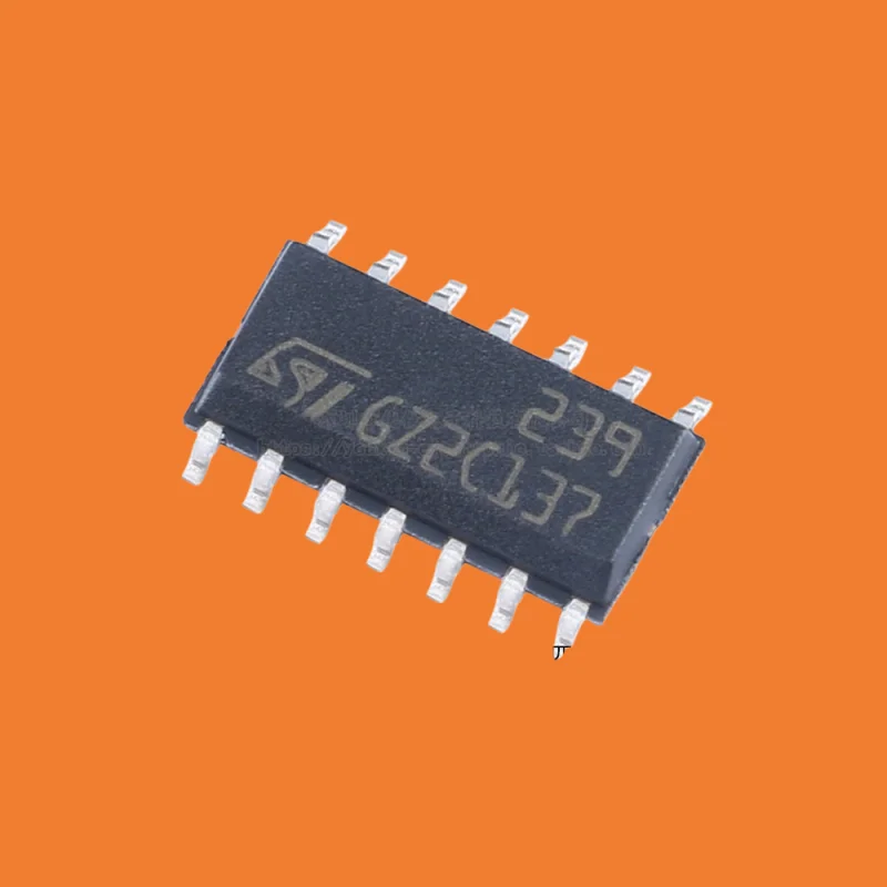 20pcs/Original genuine SMT LM239DT SOIC-14 low-power four channel voltage comparator IC chip