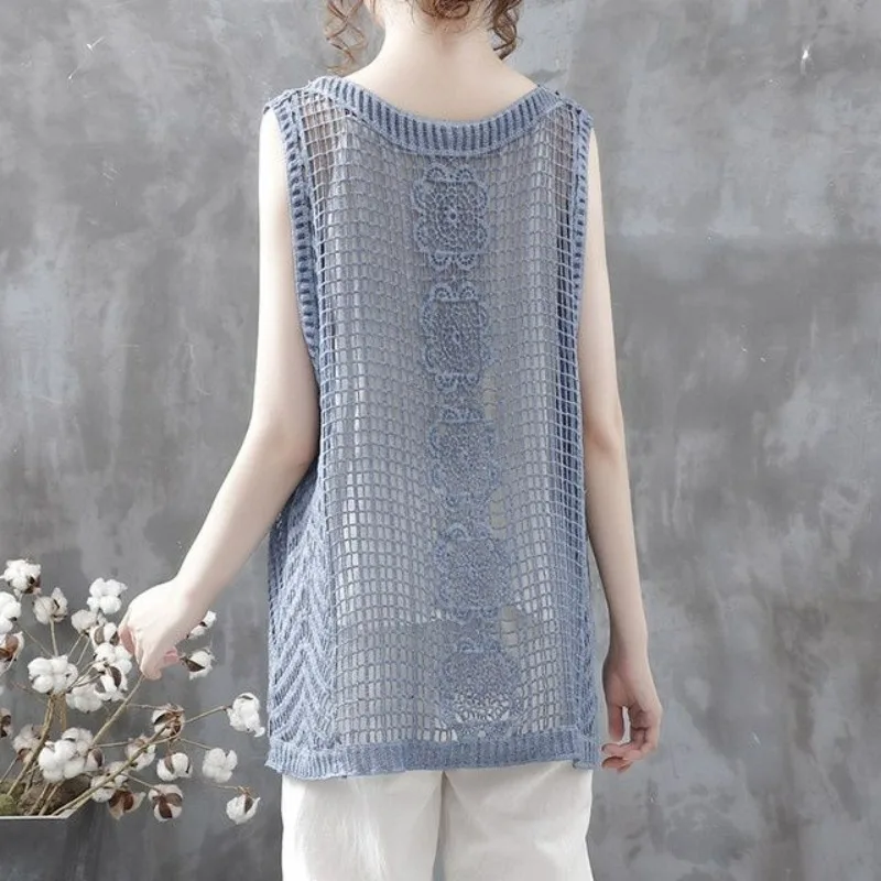 2024 New Elegant Temperament V-neck Knitted Hollow Out Loose Sleeveless Sunscreen Breathable Air-conditioning Vest