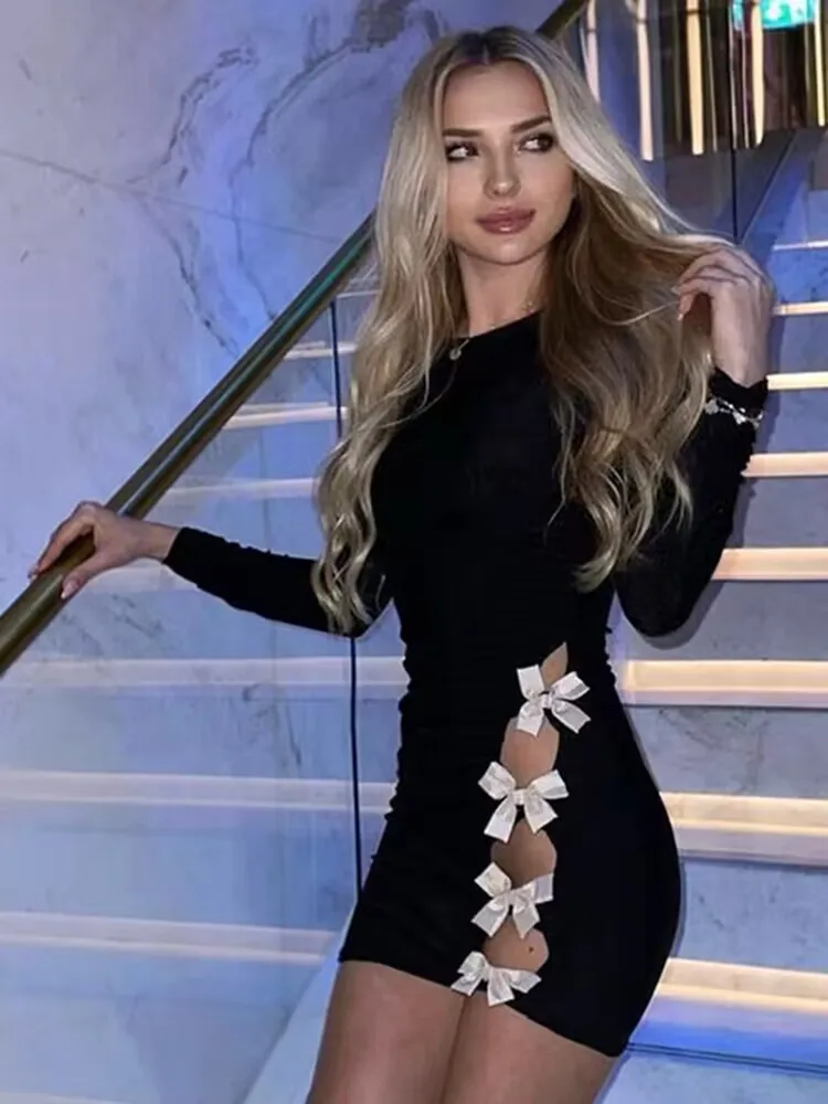 Bow Lace Upผ้าพันคอผู้หญิงสีดําเซ็กซี่ด้านข้างSlit Slim Dressหญิง 2023 แฟชั่นHollow Out Highเอวชุดมินิ