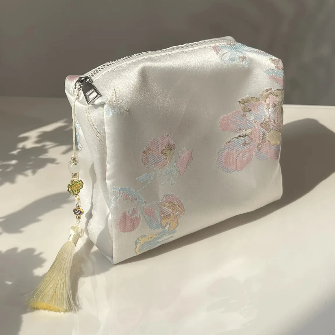 

Косметичка с цветочным принтом для женщин, дорожный органайзер, клатч на молнии, сумка для хранения косметики