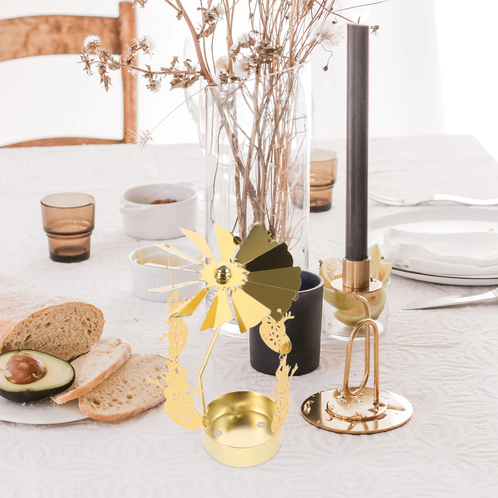

Rotating Golden Metal Carousel Candlesticks Decorative Christmas Party Home Wedding Candlesticks Ornaments