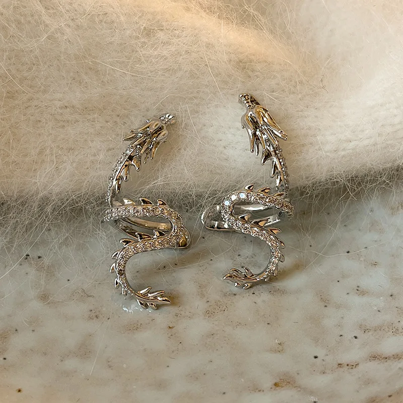 Dragon Shape Ear Clip Vintage Punk Gothic Exquisite Earrings for Women and Men Clip On Earrings Boucle Oreille Femme Party