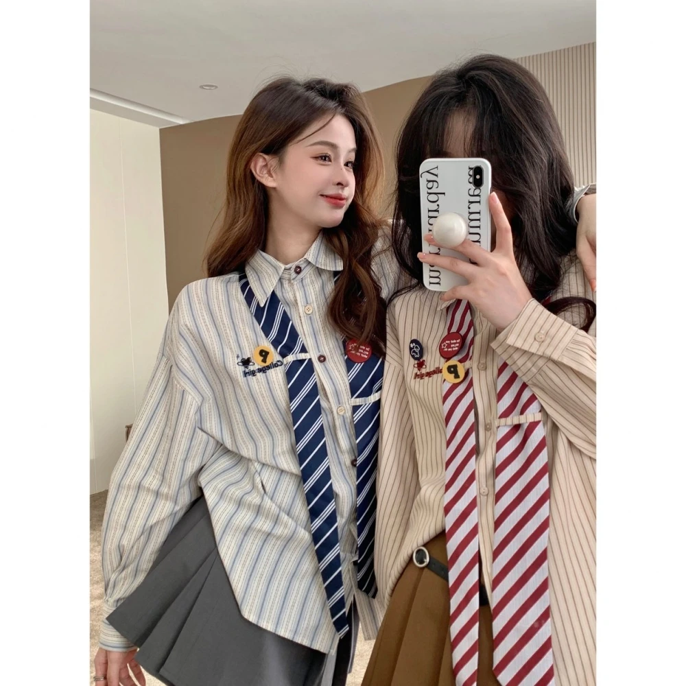 

Весна-Осень 2026: Новая женская рубашка в американском стиле с полосками и завязками, дизайнерская, ретро, с воротником, длинным рукавом, повседневная, свободного кроя