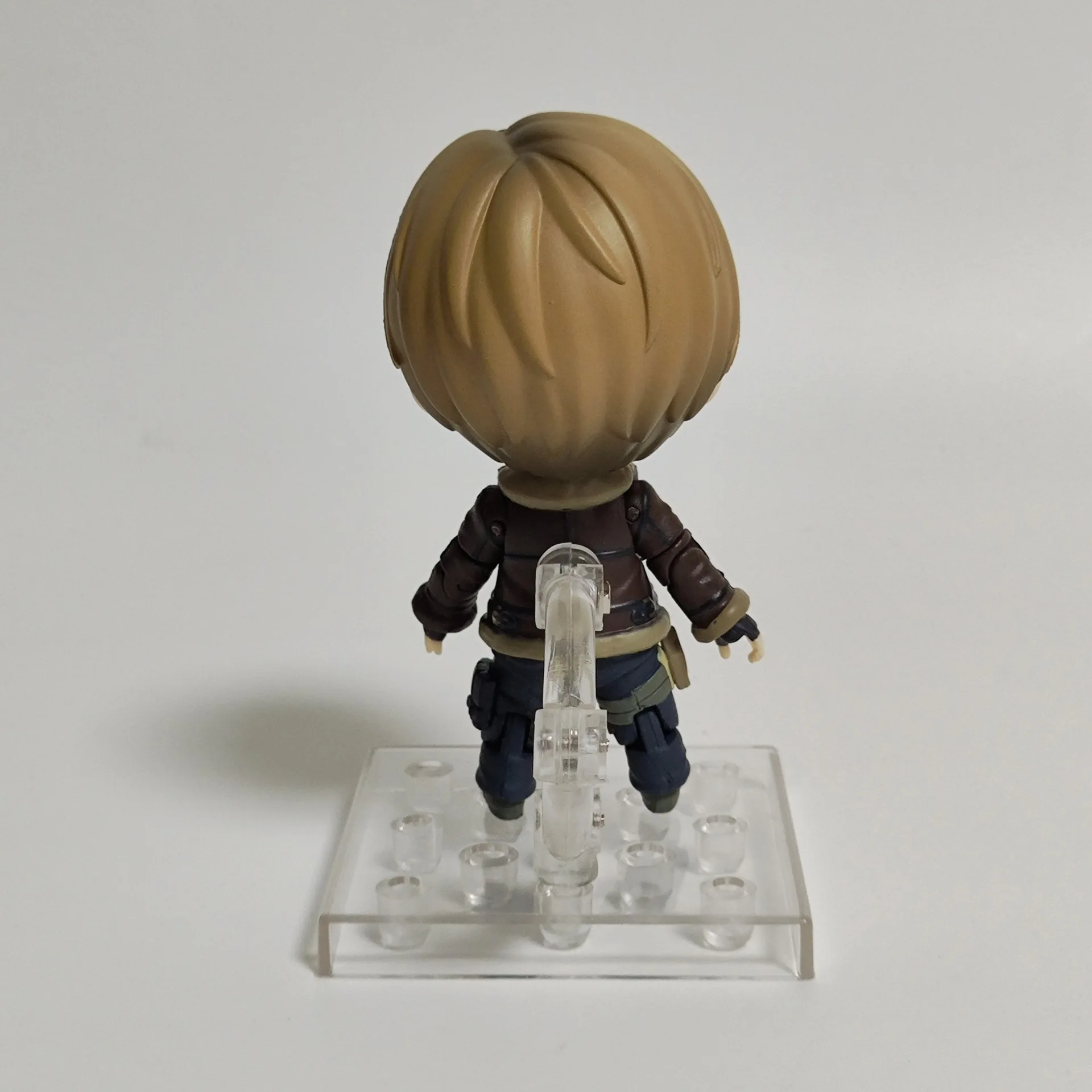 เรซิเดนต์อีวิล 4 รีเมค ขนาด 10 ซม. มีสินค้าในสต็อก # โมเดลฟิกเกอร์เลออน เอส. เคนเนดี รุ่น Q ของเล่นอนิเมะแบบขยับได้ ทำจากพีวีซี ชุดของเล่นสะสม ของขวัญ