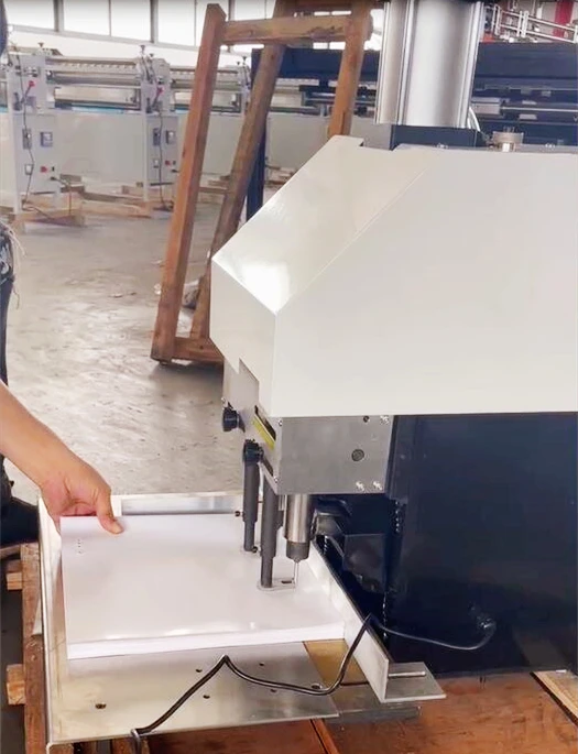 ماكينة حفر الأقمشة القماشية الأوتوماتيكية، ماكينة ثقب الثقب الجلدية للأكياس البلاستيكية