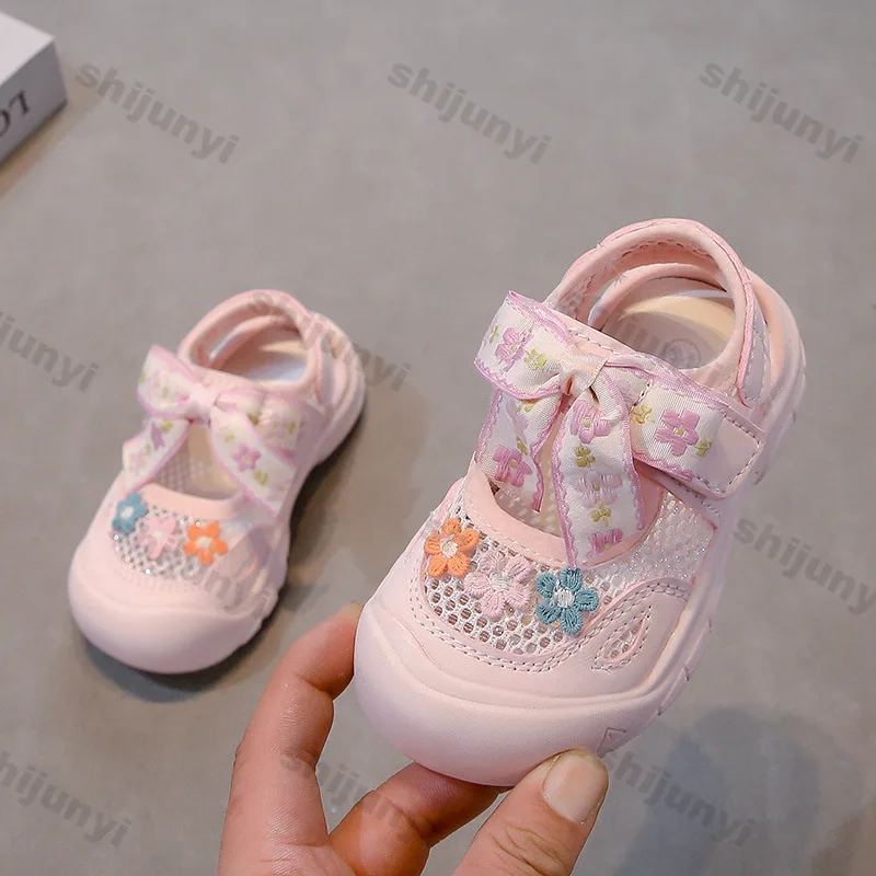 

Girls' Sneakers 2025 New Summer Mesh Breathable Fashion Bow-knot Soft Sole Beach Shoes Lightweight Comfortable Princess Sandals