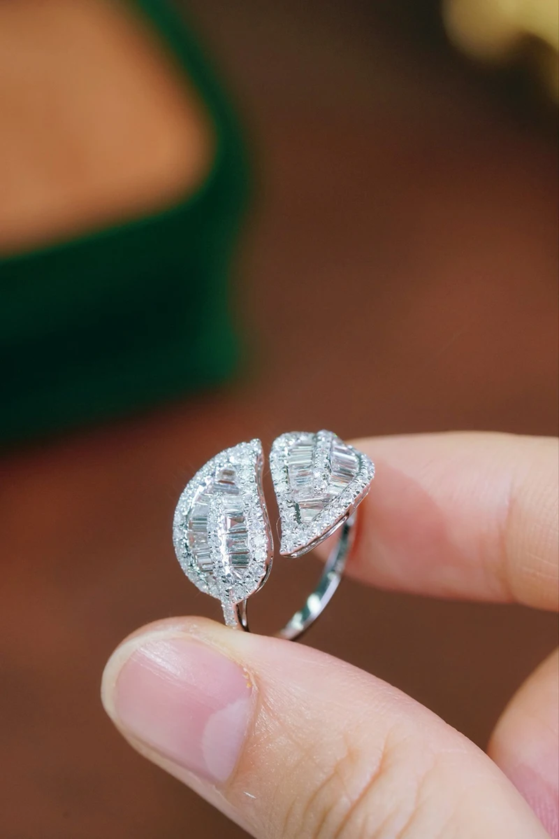 KUGG 100% 18K White Gold Rings Fashion Leaf Shape 1.0carat Real Natural Diamond Cocktail Ring for Women High Party Jewelry