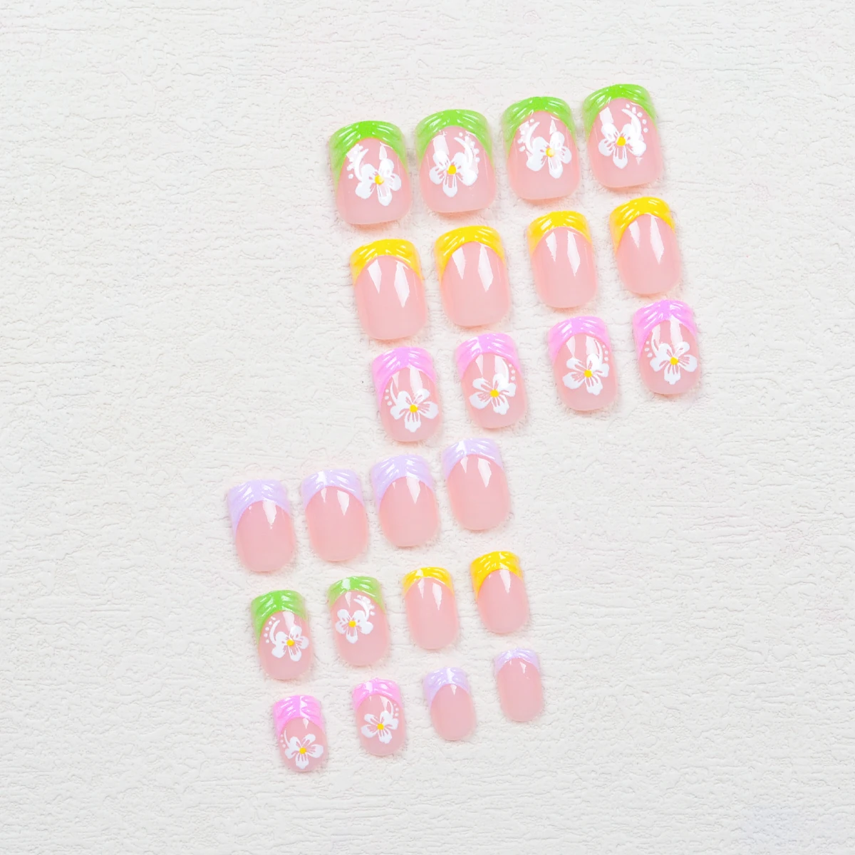 Remendo oval curto do prego, projeto francês, flores brancas, linha transparente 3d, cor 24