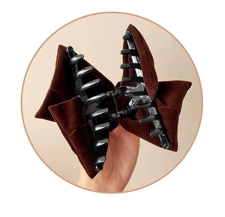 Damen-Dreiecksclip aus Wildleder mit Metall-Rosettenverschluss – eleganter Pferdeschwanz-Clip für den Alltag/Party – Detail 8
