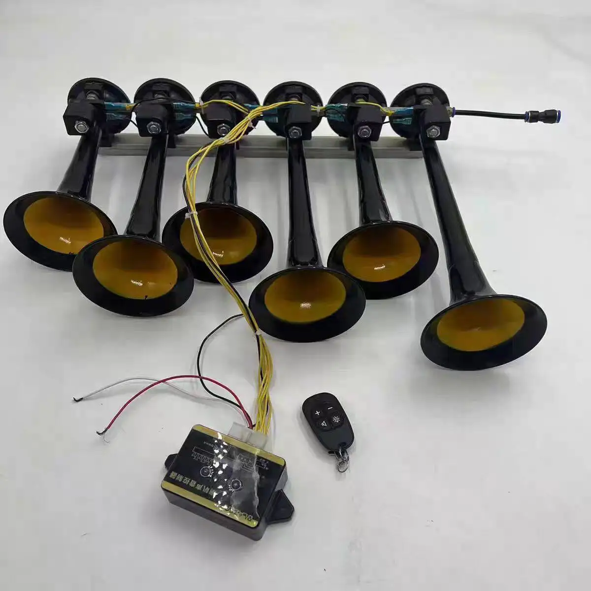 12/24V Six Tube Car Music Horn Truck Electronic Control Metal Tube Music Air Horn With Remote Control Button