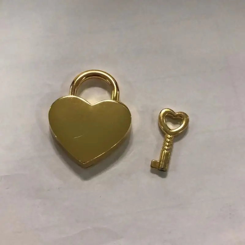 Canillas Vintage Mini Heart E06B con deseos metal llave Decoración caja joyería con cerradura