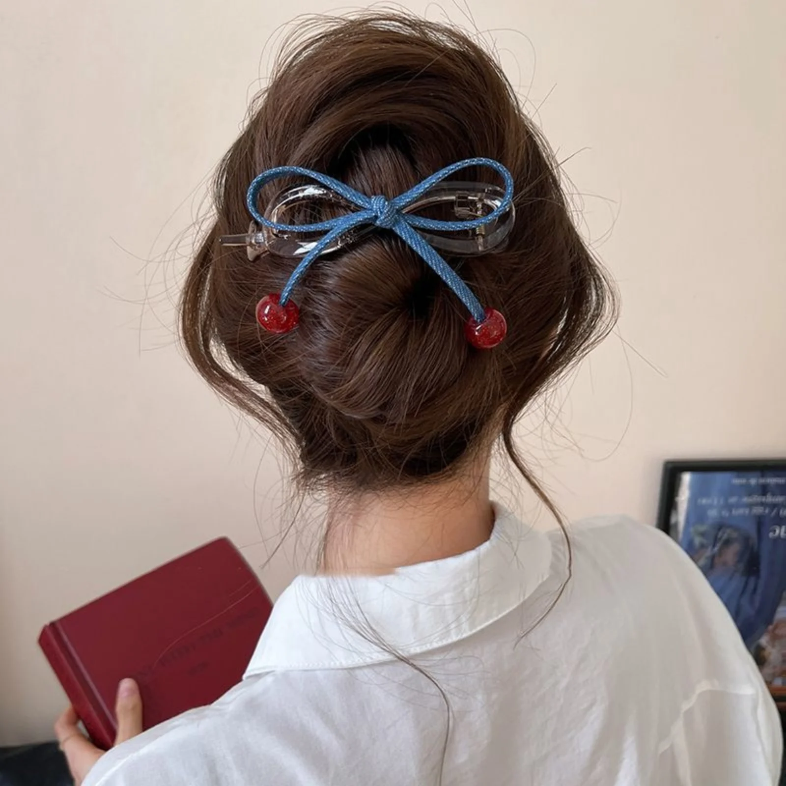 1 Stück Haarspangen mit süßer kirschblauer Schleife, süße transparente Haarklammern, modischer Haarschmuck für Frauen und Mädchen – Detail 2