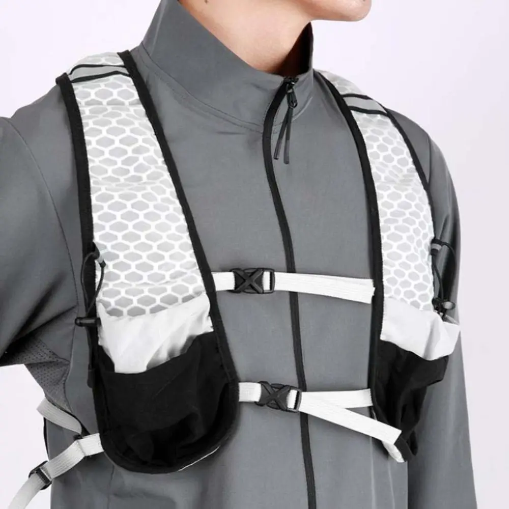 

Waterproof Running Vest Pack Adjustable Breathable Running Hydration Vest Bag Multifunctional Convenient Outdoor Running Vest