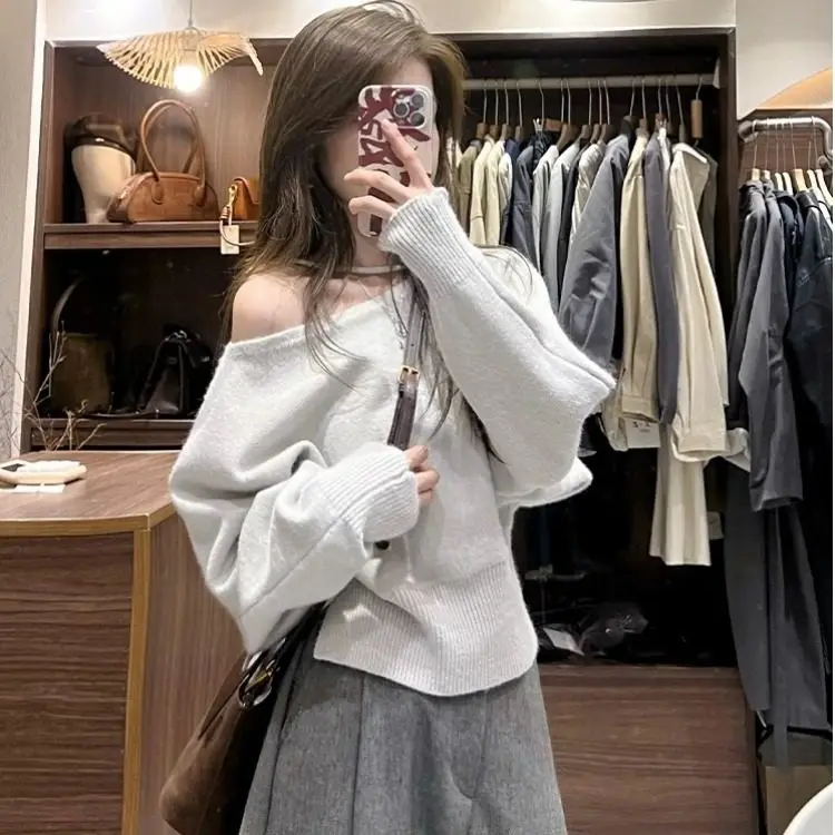 

Chic Korean Style Short Knitted Sweater Women's Early Spring Lazy Waist-Cinching Shoulder Bared Side Collar Knitwear Top