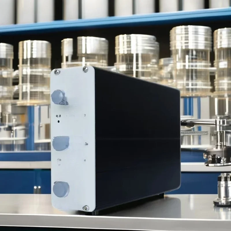 Low Noise Wide Frequency Charge Amplifier