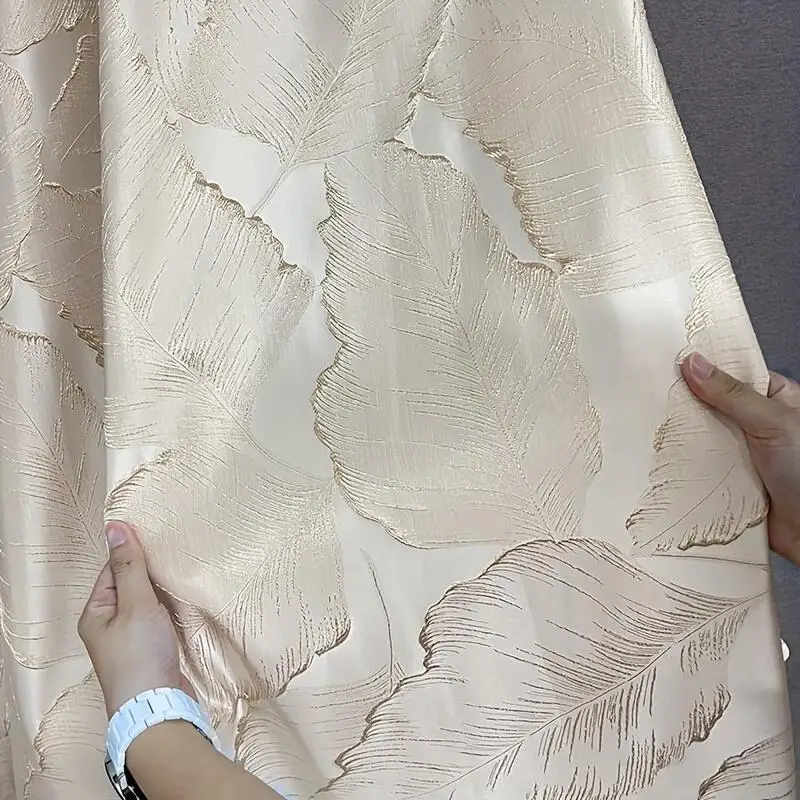 2 Pieces of Gold-plated Jacquard Curtains with Plant Forest Patterns for Shading and Insulation Luxurious and Elegant Curtains